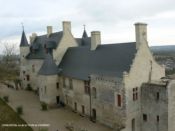 Logis royal vu de la Tour du Coudray